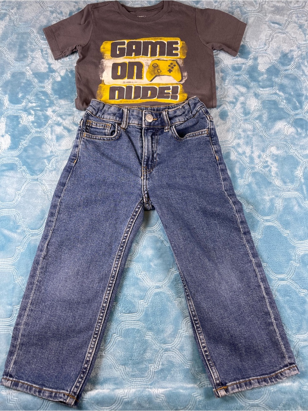 H&M Gray Kids Graphic Tee with Yellow Game On Print